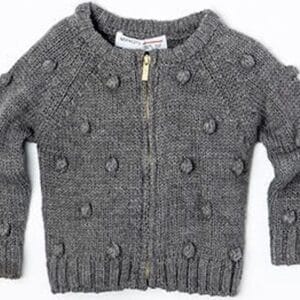 Svetr dívčí celopropínací s bambulkami